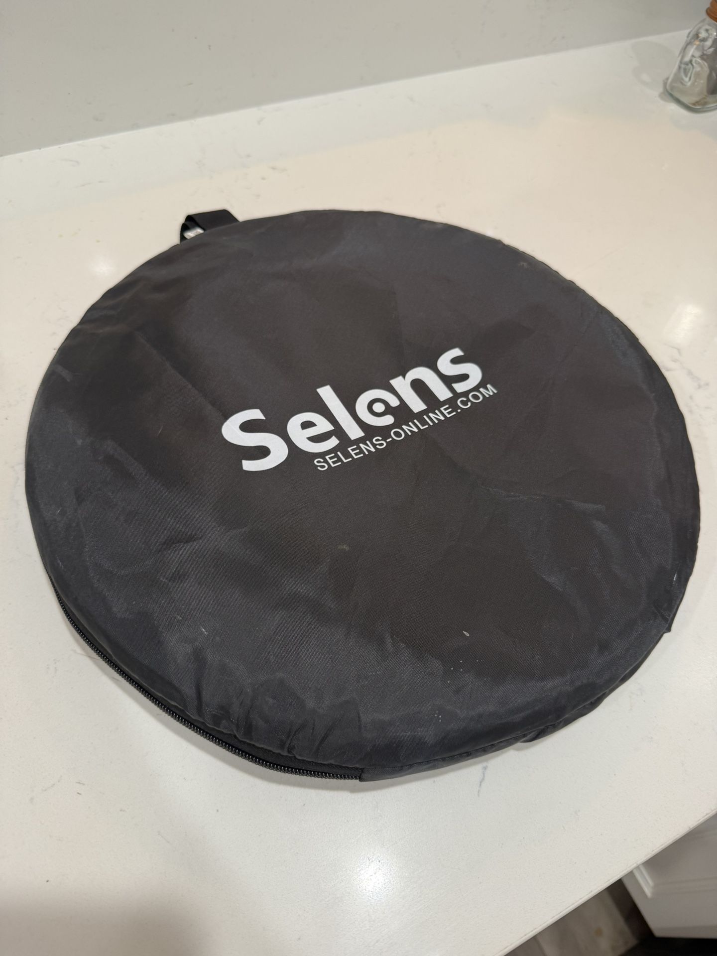Selens 5-in-1 Handheld Photography Reflector – Great Condition 
