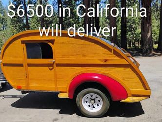 Wood teardrop trailer