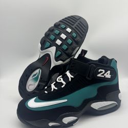 Nike Air Griffey Max 1 Freshwater 2025 DM8311-001 Men’s 9.5 NWOB  100% authentic. Brand new without box.  The Nike Air Griffey Max 1 Freshwater 2025 D
