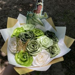 Eternal rose bouquet princess Tiana