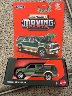 Matchbox 2004 FORD EXCURSION Moving Parts NEW