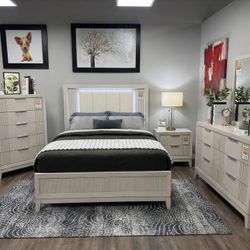 Queen Bedroom Set With LED Lights