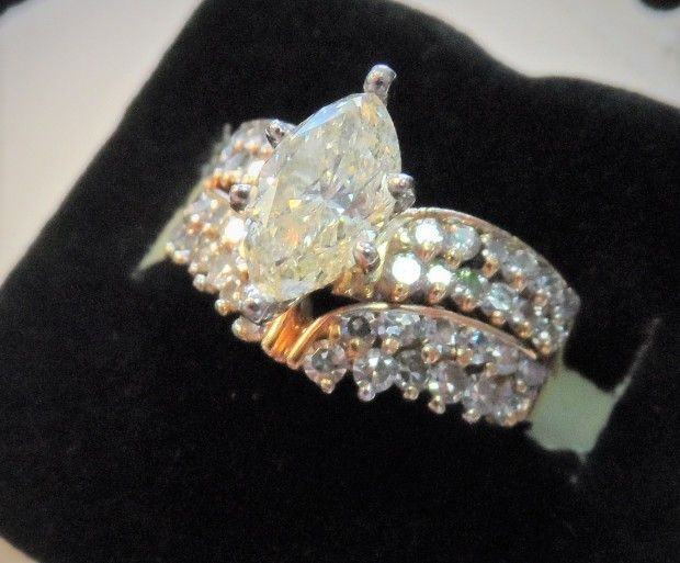14K GOLD 2CT DIAMOND MARQUES LADIES RING