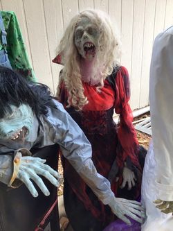 Zombie girl for Halloween