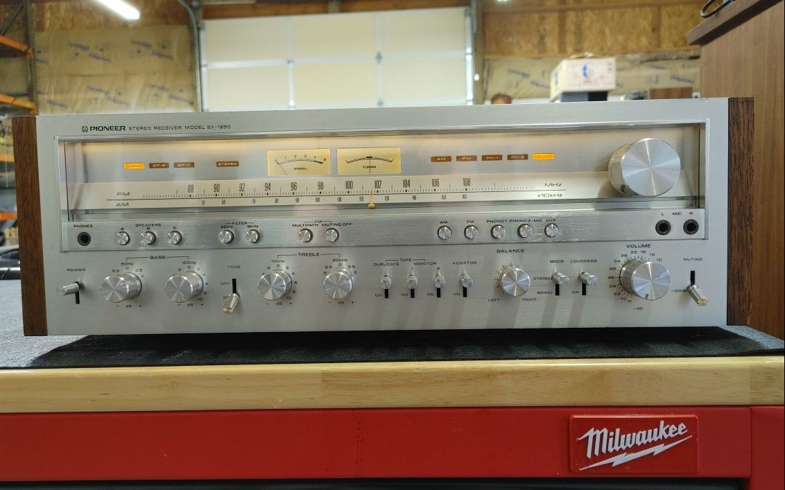 Pioneer SX-1250 Receiver (Recapped)