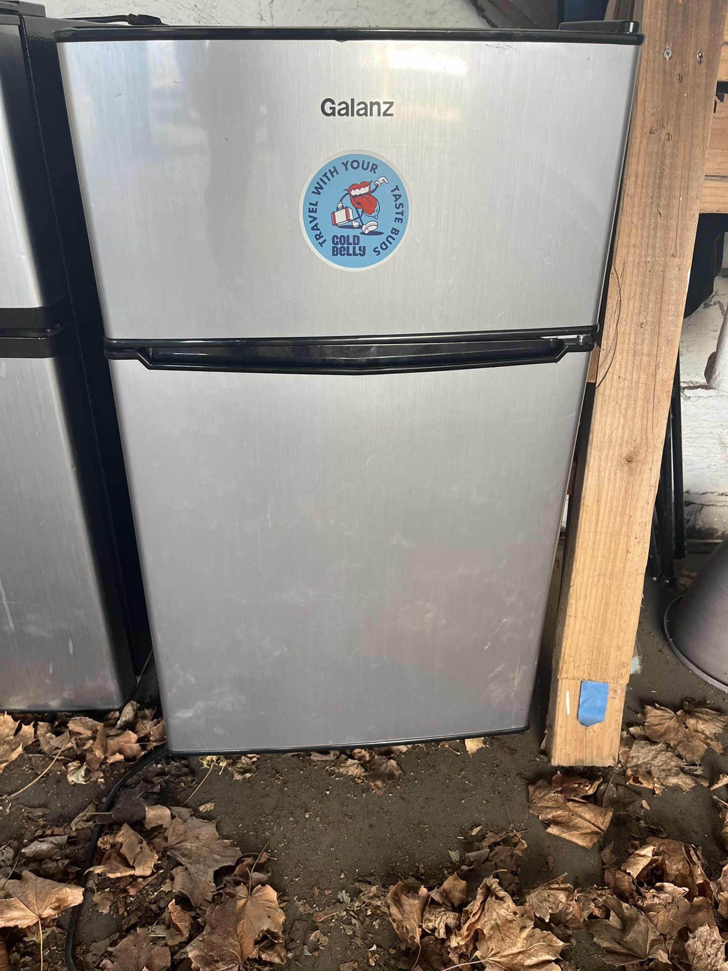 Mini fridge