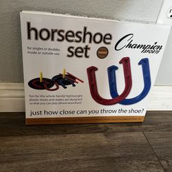 Champion Sports Rubber Horseshoe Set
