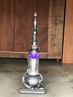 Forstad Lima Institut Dyson DC25 Animal - Vacuum cleaner - upright - bagless for Sale in Plano,  TX - OfferUp