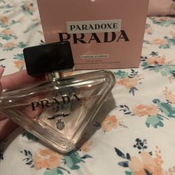 Prada Paradoxe virtual flower Perfume