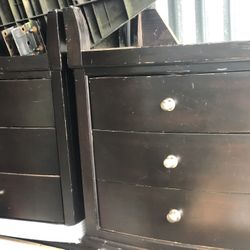 Dresser Two Night Stand And Bed frame 