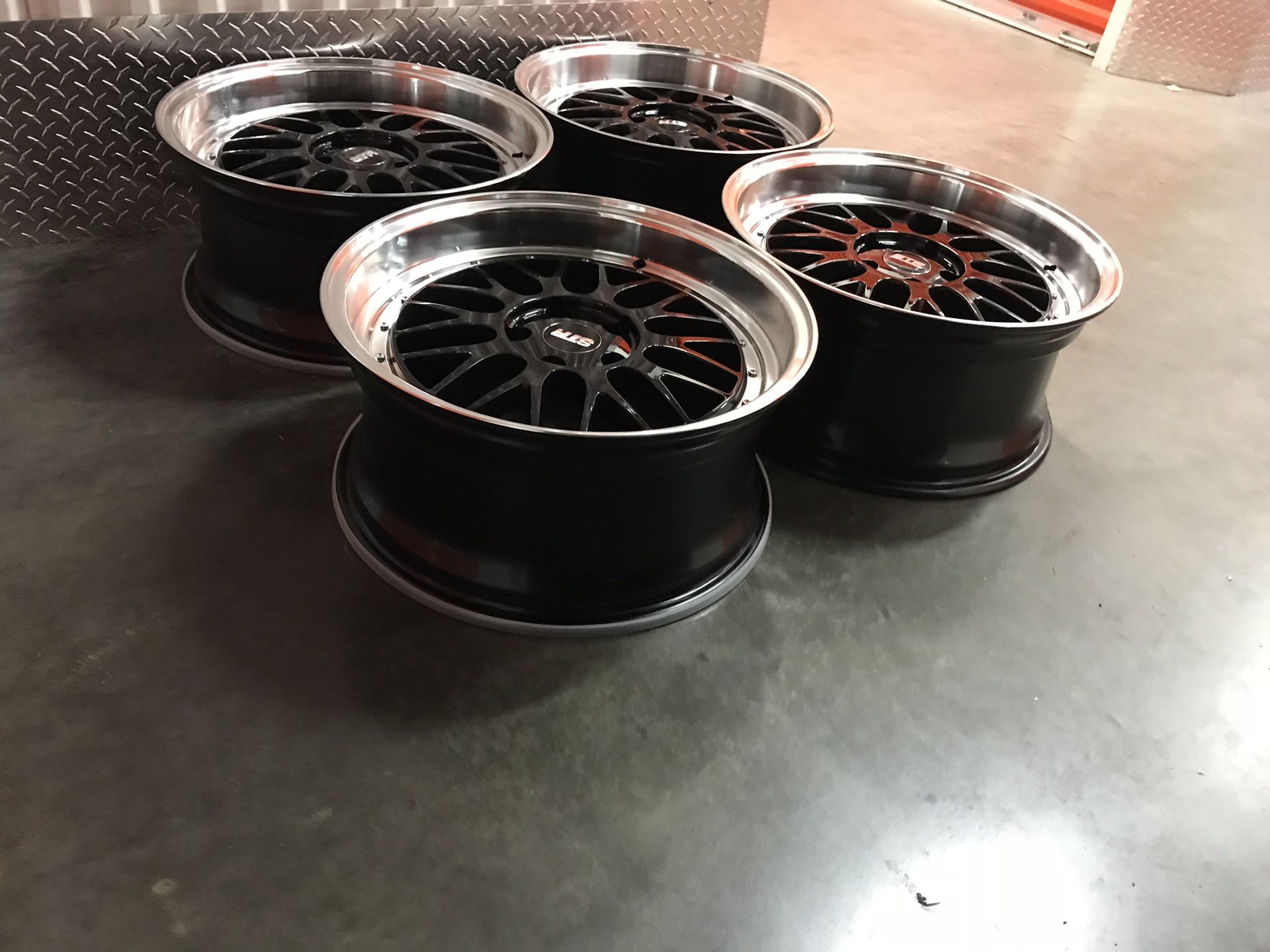 18+ Focus St Lug Pattern ShaisShakita