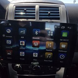 Universal screen for any type of car.
Pantalla universal para cualquier tipo de auto6ñ