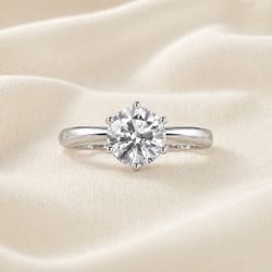 Moissanite Ring 