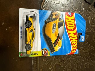 Hot Wheels 2016 Ford GT Race Die-Cast Car regular treasure hunt