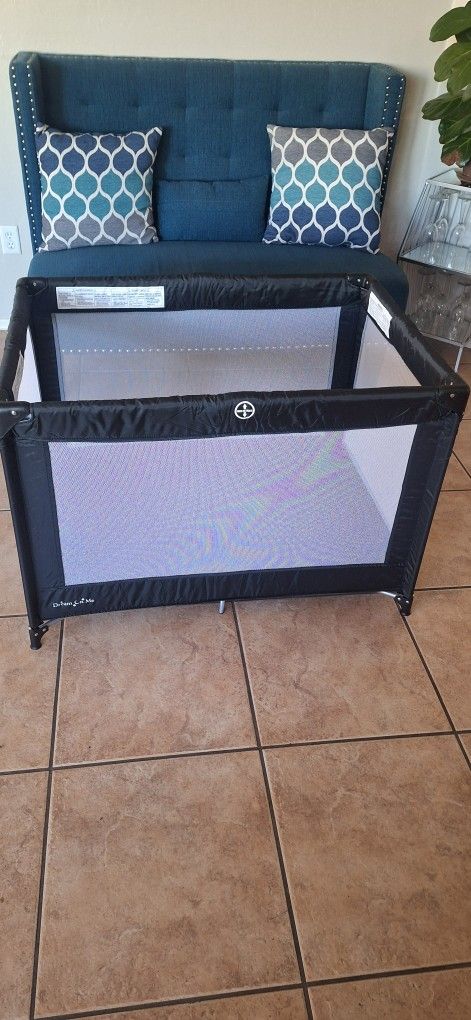 New Baby Play Pen
