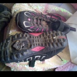 Specialized Cycle Shoe And Clips 