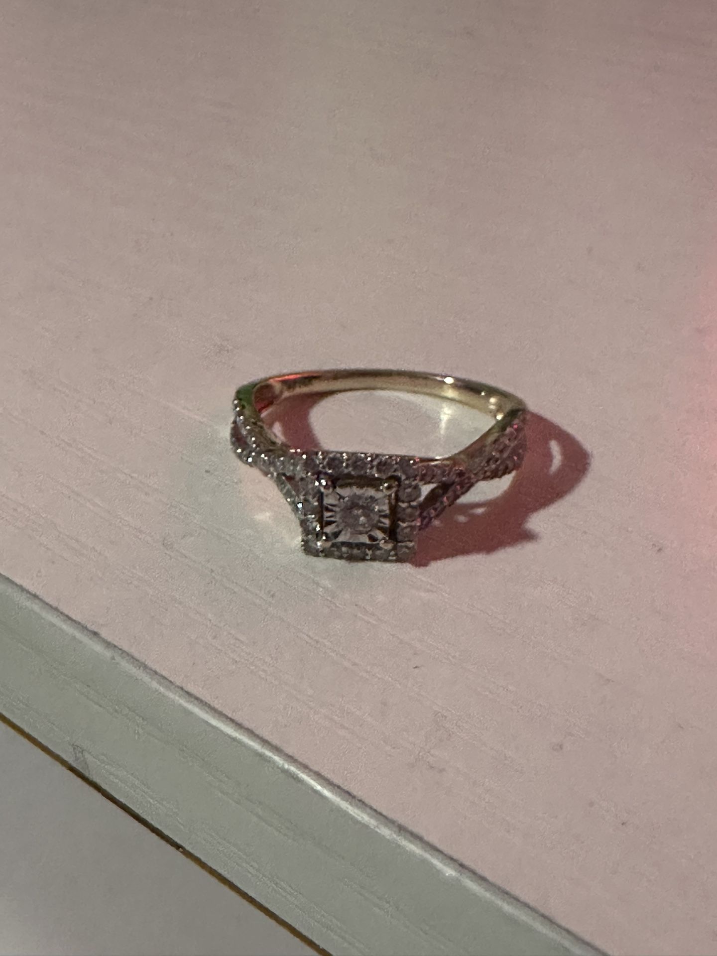 Engagement ring 