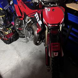 Dirtbike Honda CR85