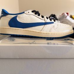 Air Jirdan 1 low Travis Scott sail military blue  size 11.5