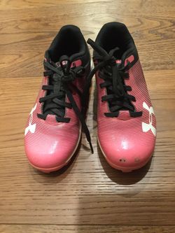 Girls Softball Cleats Size 12 Only $5!