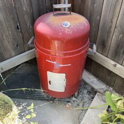 Char Broil H2O Smoker