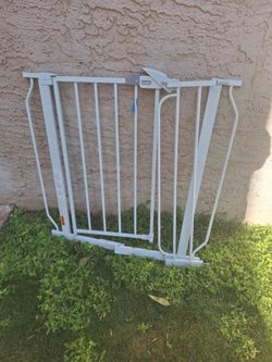 Safety gate