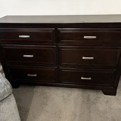 Free Furniture Set