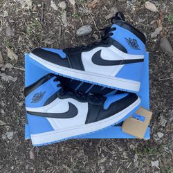 Air Jordan 1 UNC Toe
