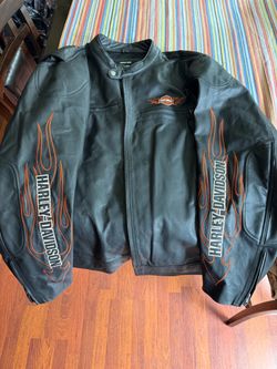 Vintage Genuine Leather Harley Davidson Men’s Riding Jacket