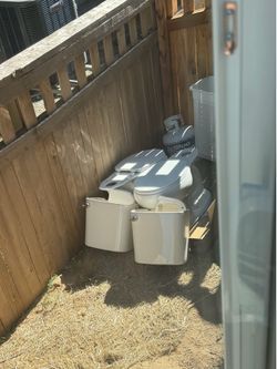 2 toilet