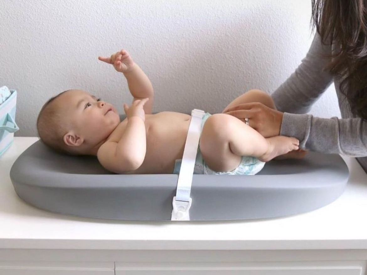 Hatch Baby Grow Smart Changing Pad and Scale