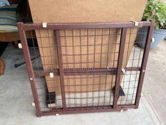 3 baby gates or pet gates $10 all or $4 each
