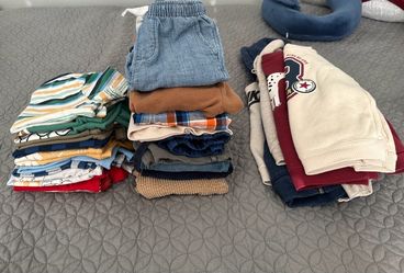 Toddler clothes 2T