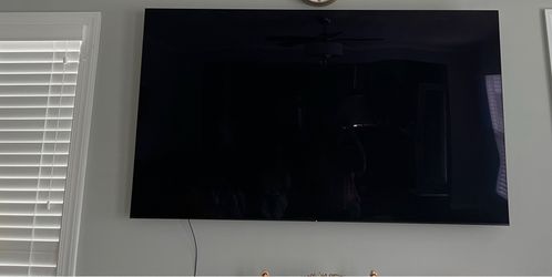 LG 75” ThinQ AI 4K Smart TV (2018) – Google Assistant – $300 OBO