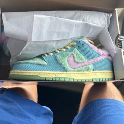 NIKE SB DUNK LOW PRO QS VERDY VISTY