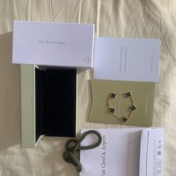 Van Cleef & Arpels VCA Alhambra Women’s Bracelet – Gold Plated, New