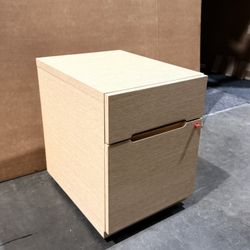 OFS mobile Pedestal Maple 