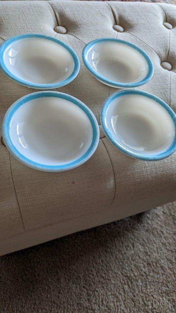 (4) Vintage Corning Milk Glass Berry Bowls 4.5" $10.00 All (4)