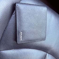 SafFIano LeathEr walLet (PraDa)