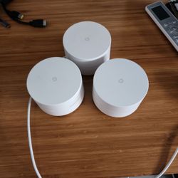 Google WiFi 4 Nodes