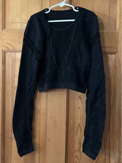 Fashion Nova Black Long Sleeve Cropped Tee Size Medium