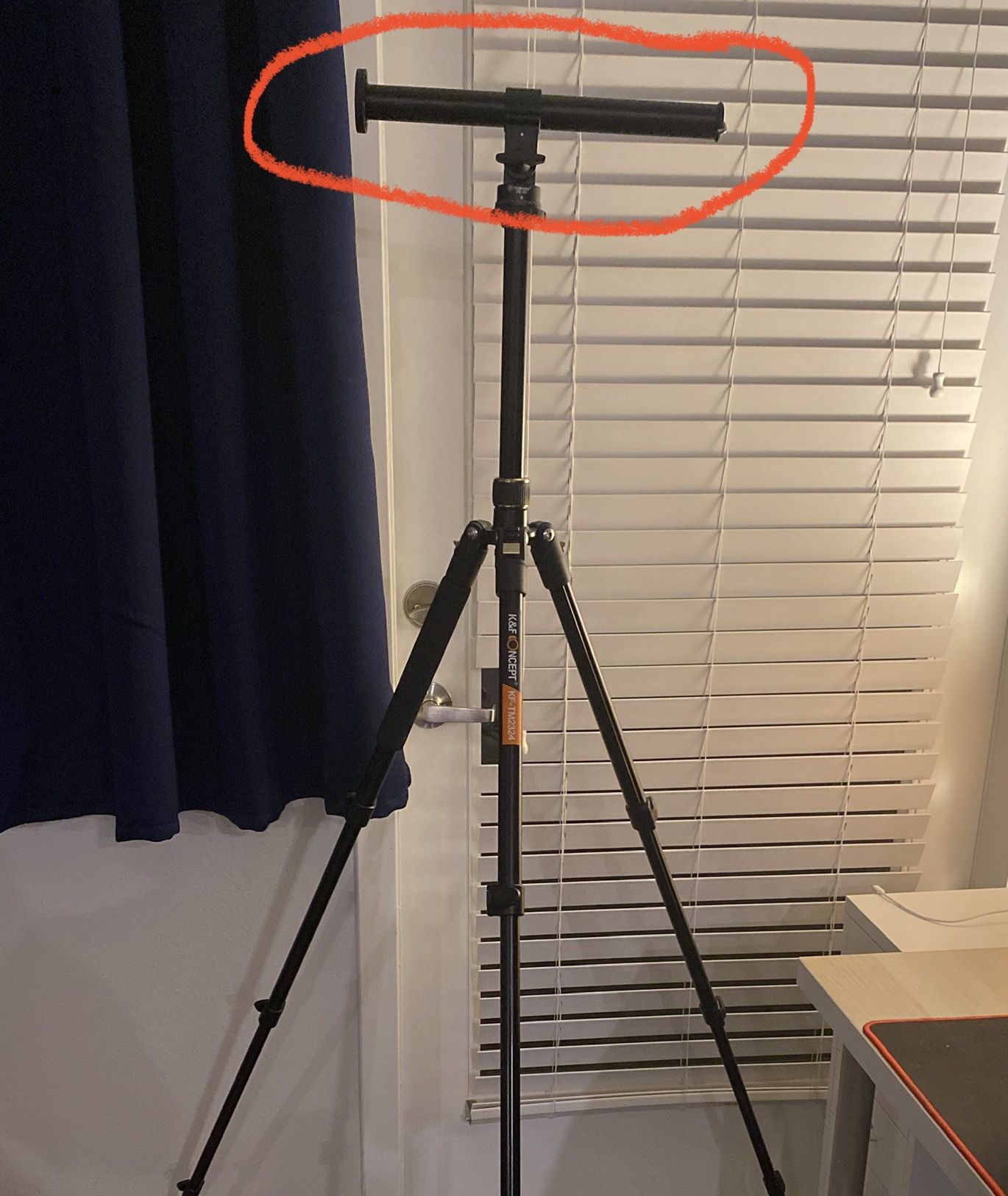 Tripod horizontal extension