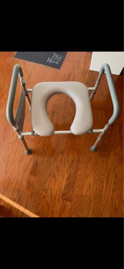Bathroom toilet chair seat