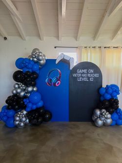 Birthday decor balloons