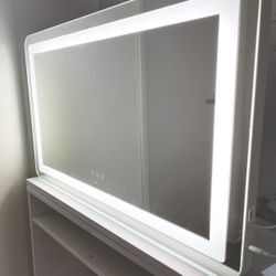 Hasipu Vanity Mirror with Lights 31.5" x 20" LED Makeup Mirror, Lighted Makeup Mirror with Dimmable 3 Modes, Touch Screen Control Vanity Mirror Round 