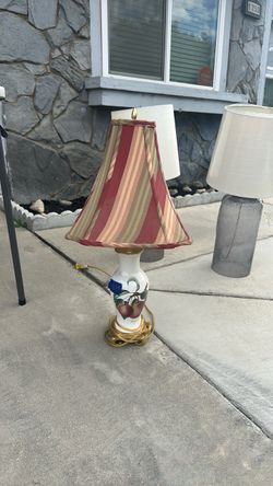 Table lamp