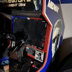 Original Terminator 2 Arcade Game
