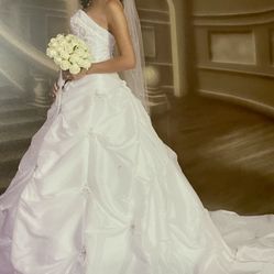 Beautiful Wedding Dress 