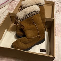 Uggs Boots 6 
