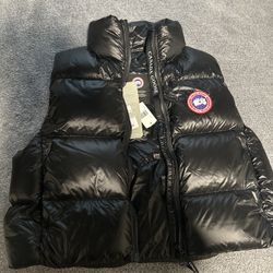 Canda Goose Vest Brand New